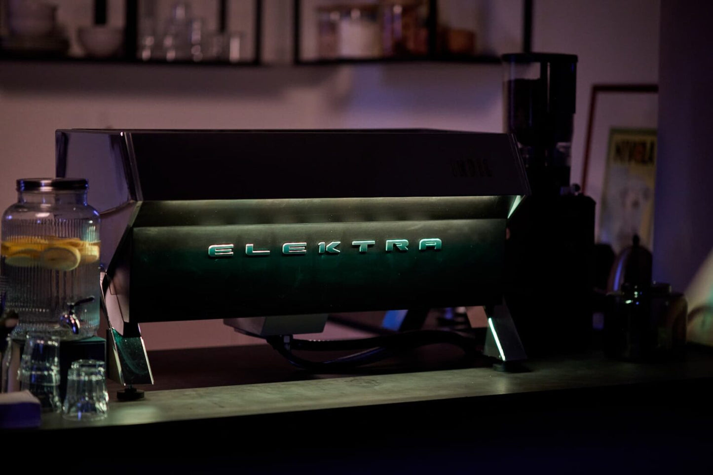 Elektra Indie 2/3 Group